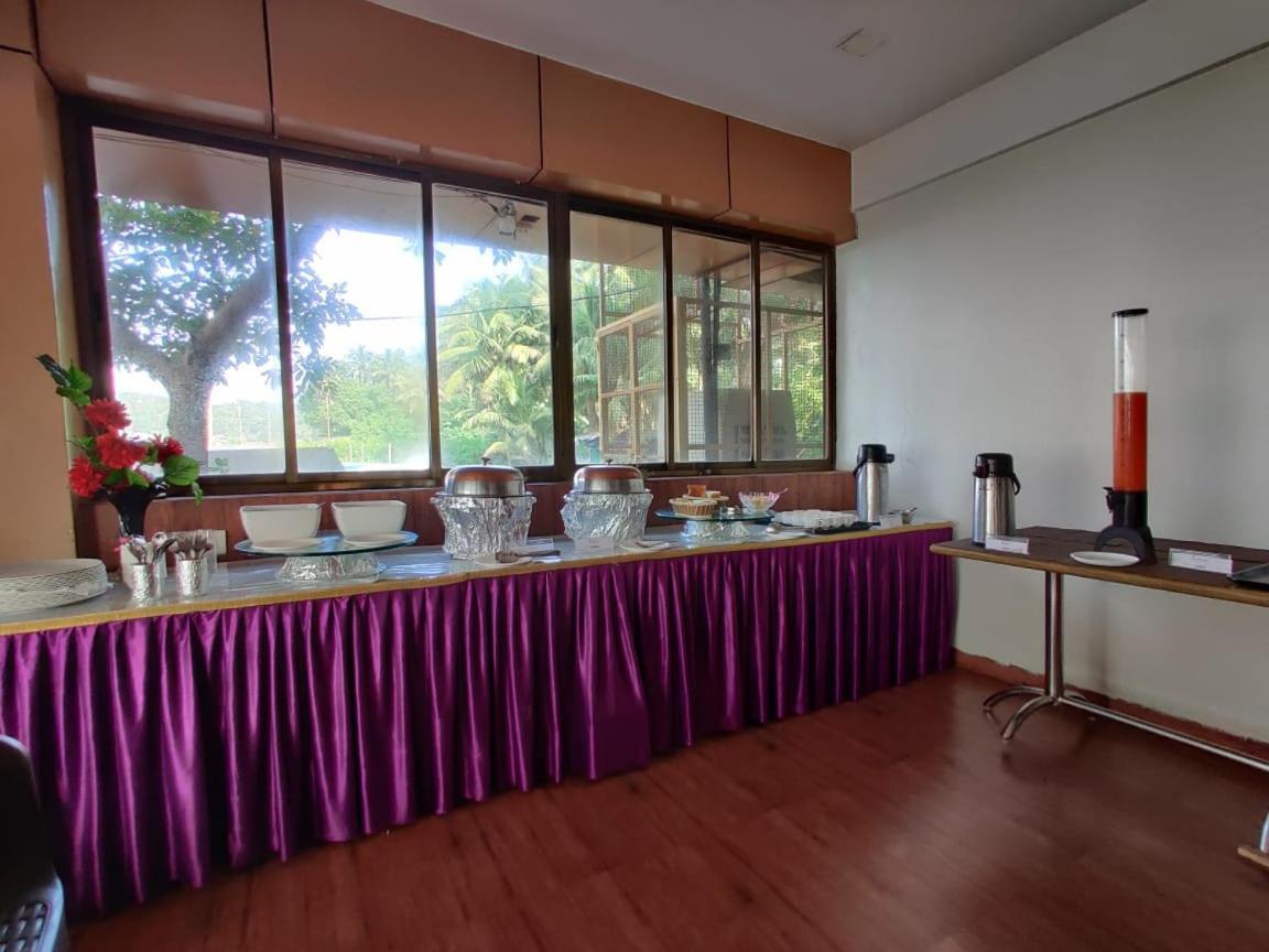 Hotel Sea Fans Ratnāgiri Buitenkant foto